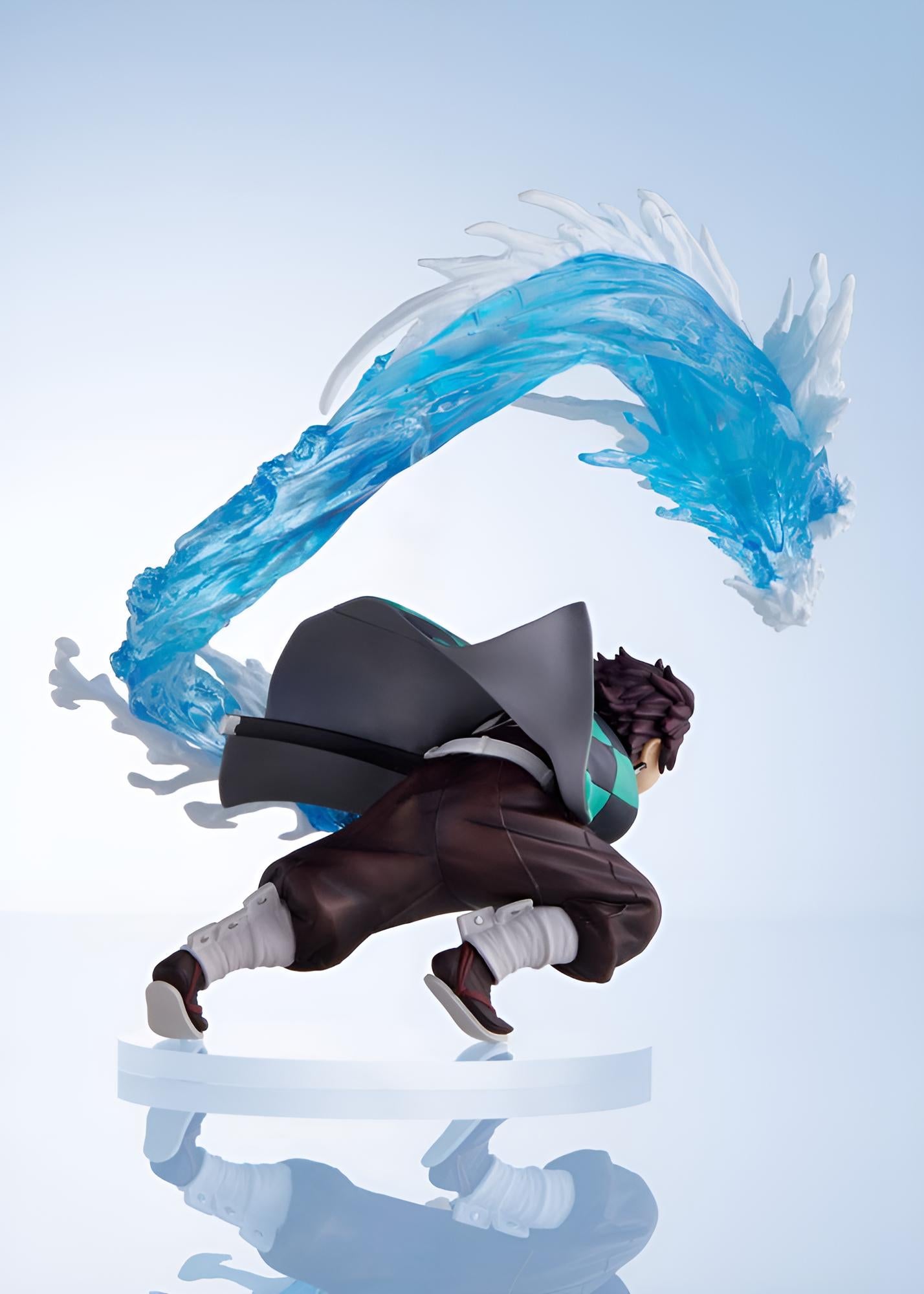 Demon Slayer: Tanjiro Kamado Figur 17cm