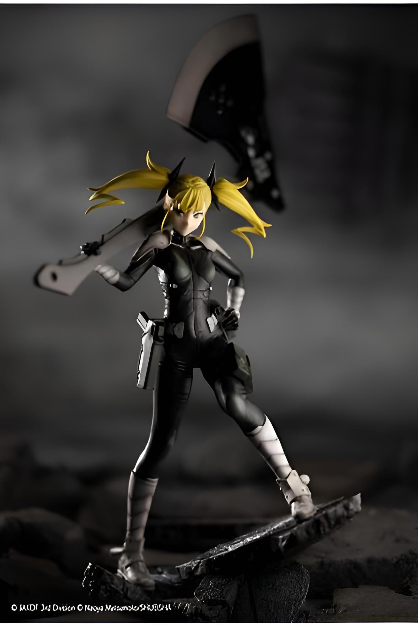Kaiju No. 8 - Kikoru Shinomiya Figur 25cm (Pre Order)