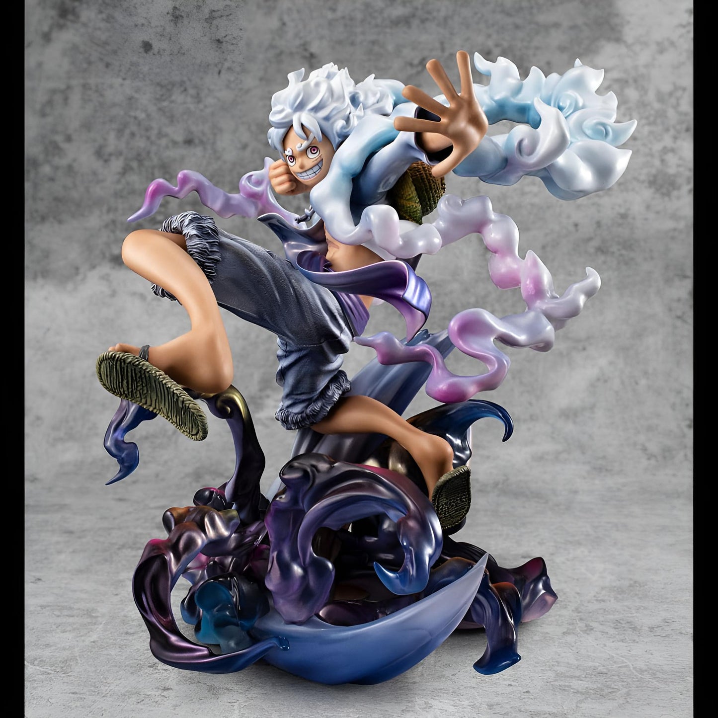 One Piece: Monkey D. Luffy - Gear 5 - Figur 23cm